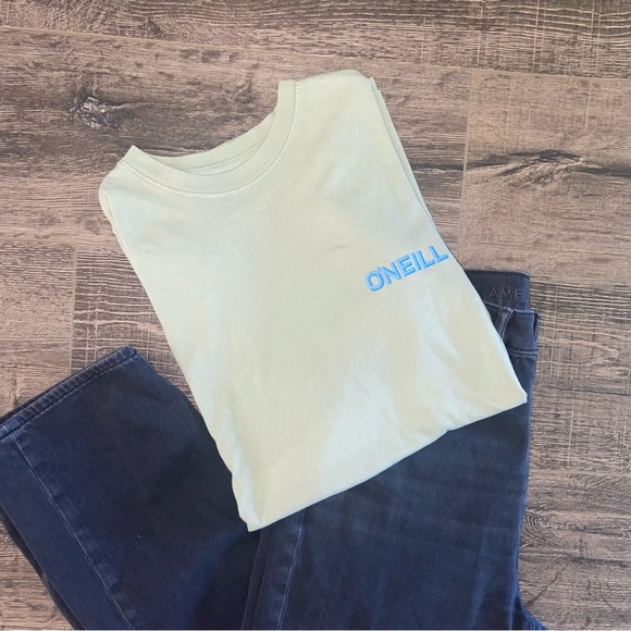 DONATING SOON O’Neill Tee - Picture 3 of 3